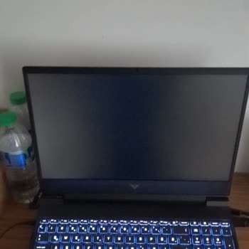 Yeni Alınan HP Victus 16 Bilgisayarda Sürekli Ekran Sorunu Ve Garanti Kapsamında Çözüm Talebi