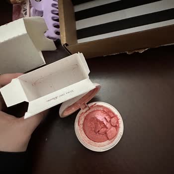 Kırık Gelen Allık Ve Müşteri Hizmetlerinden Destek Alamama Mağduriyeti