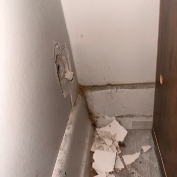 TurkNet Bağlantı Ekibi Evime Ve Apartman Dolabına Zarar Verdi, Çözüm Bulamıyorum