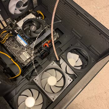 Arızalı Bilgisayarın Defalarca Servise Gönderilmesine Rağmen Sorunun Çözülememesi Ve Değişim Talebi