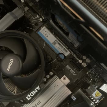 Arızalı Bilgisayarın Defalarca Servise Gönderilmesine Rağmen Sorunun Çözülememesi Ve Değişim Talebi