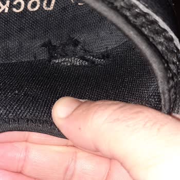 Garantili Dockers Ayakkabıda Erken Aşınma Ve Kötü Koku Mağazadan Destek Alamadım