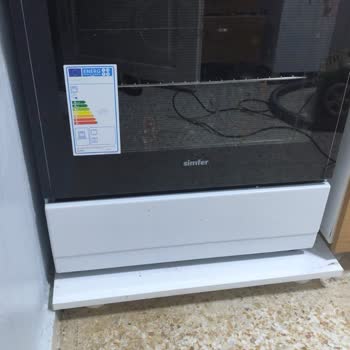 Kapalı Fırının İç Camı Aniden Kırıldı Güvenliğimiz Tehlikede