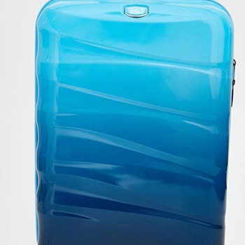 Görseldeki Mavi Valiz Yerine Pembe Gönderildi, İndirim Kodum Da Kayboldu