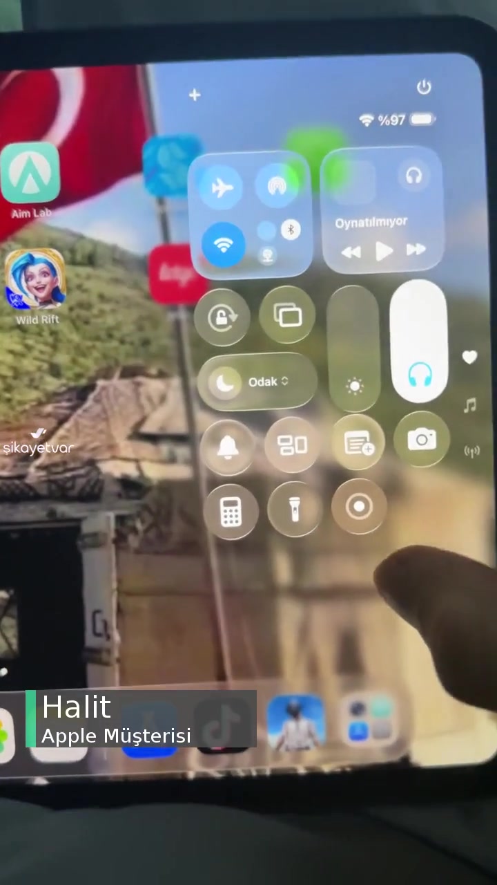 Apple Hata Olmasına Rağmen Hiçbir Hata Gözlemlenmemekte Deniliyor videonun kapak resmi