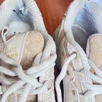 Çok İyi Durumda Denilen Ayakkabı Hasarlı Çıktı Destek Ekibi İlgisiz Kaldı