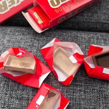 Bozuk Çikolata Satışı: Ülker Napoliten'de Beklenmedik Kalite Sorunu Ve Sağlık Endişesi