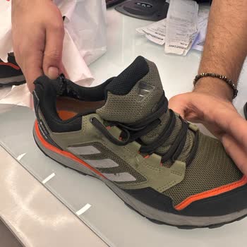 Intersport Kısa Sürede Deforme Olan Ayakkabı Ve Reddedilen Değişim Talebi