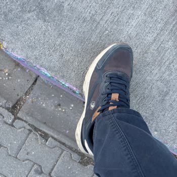 Lumberjack Spor Ayakkabıda Renk Değişimi Ve Dikiş Problemi Yaşadım