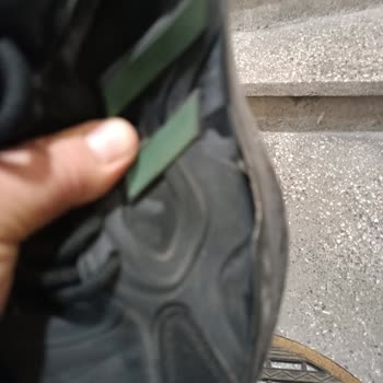 Kısa Sürede Deforme Olan Ayakkabı Ve Verilmeyen Sözler Nedeniyle Mağduriyet