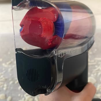 Yeni Alınan Dyson Süpürgede Parça Sorunu Ve Çözüm Belirsizliği