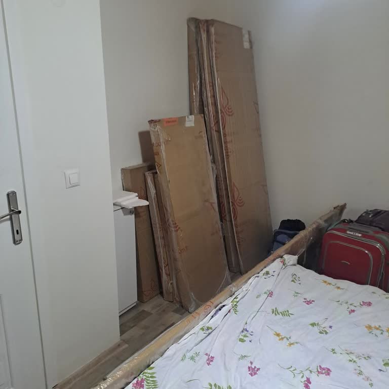 Kelebek Mobilya’dan Satın Alınan Yatak Odası Takımında 3 Ayı Aşan Kırık Parça ve Montaj Sorunu