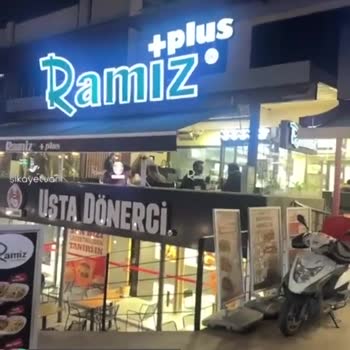 Süreyyaplajı Köfteci Ramiz Personelin Kaba Davranışı