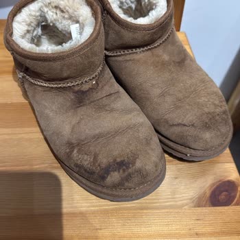 Suya Dayanıklı Diye Aldığım Bot İlk Giyişte Su Aldı, Mağduriyetim Giderilmiyor