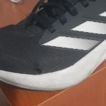 Kısa Sürede Yıpranan Adidas Çocuk Ayakkabısına Ret Ve İlgisiz Mağaza Yetkilileri