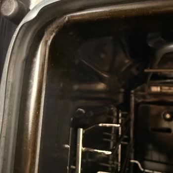 Yeni Bosch Fırında Kısa Sürede Paslanma Yaşadım Ücretsiz Değişim Bekliyorum