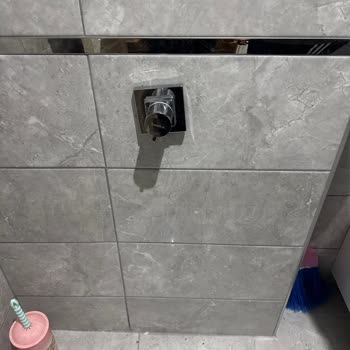 Gömme Teska Sifonda Sürekli Su Kaçağı Ve Teknik Destek Talebi