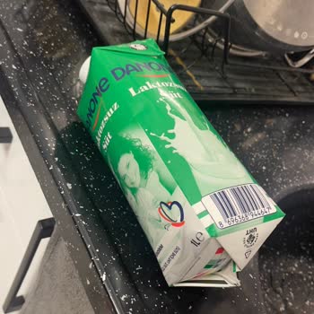 Son Kullanım Tarihi Geçmemiş Süt Bozuk Çıktı, Sağlığım Tehlikeye Girdi