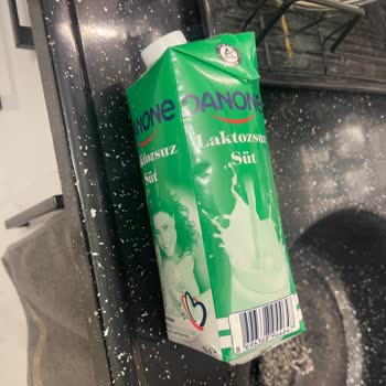 Son Kullanım Tarihi Geçmemiş Süt Bozuk Çıktı, Sağlığım Tehlikeye Girdi