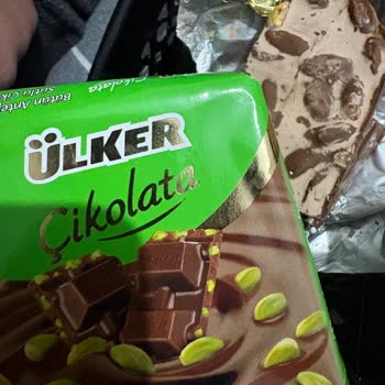 Ülker Antep Fıstıklı Çikolata'da Üretim Hatası Ve Kalite Sorunu