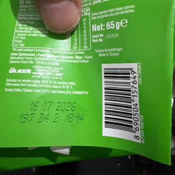 Ülker Antep Fıstıklı Çikolata'da Üretim Hatası Ve Kalite Sorunu