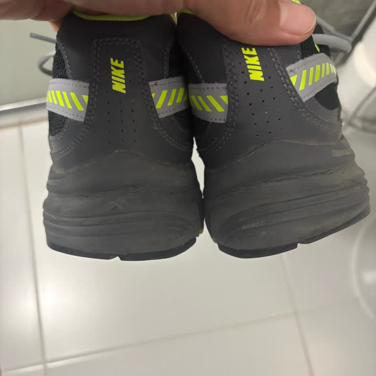 Az Kullanılan Nike Ayakkabıda Topuk Yamulması Ve İnceleme Sonucunda Mağduriyet