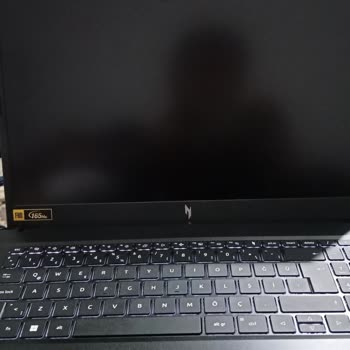 Eksik Vida Ve Çalışmayan Laptop İçin Hızlı İade Talebi