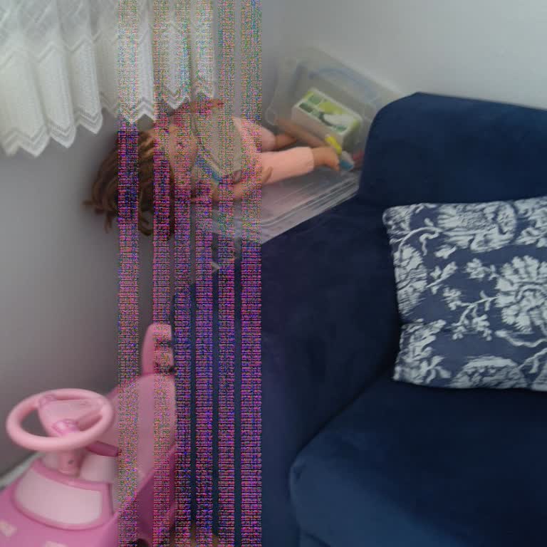 Reeder Yeni Alınan Telefonda İlk Günden Kamera Çizikleri Ve Yetersiz Çözüm