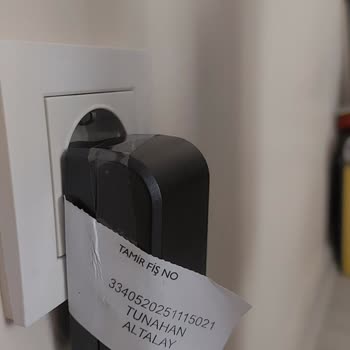 Philips Aqua Trio 9000 Sürekli Hata Veriyor, Servis Sorunu Çözemiyor Ve Ürün Değişimi Talep Ediyorum