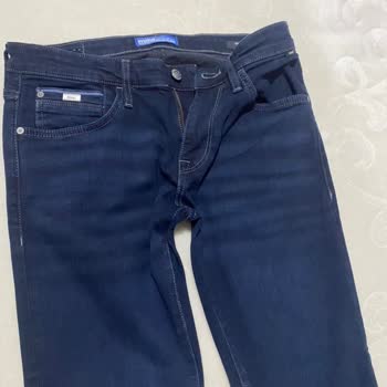 Mavi Kısa Sürede Yıpranan Jean Gömlekler ve Çözüm Sunulmayan Mağaza Deneyimi