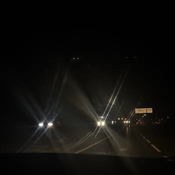 Mahmutbey Bağcılar Yolunda Uzun Süredir Devam Eden Aydınlatma Sorunu Can Güvenliğimizi Tehdit Ediyor