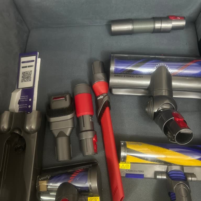 Dyson Süpürge Kutusundan Eksik Çıkan Koltuk Altı Aparatı Şaşkınlığı