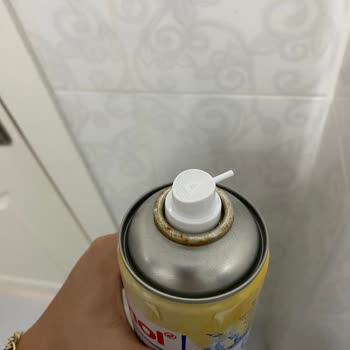 Rossmann'dan Aldığım WC Temizleyicisinin İçinden Paslı Boru Çıktı Hijyen Endişesi Yaşadım