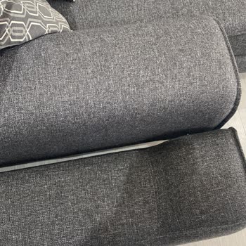 Modüler Koltukta Yanlış Renk Kollar: Beklentilerimizi Karşılamayan Hizmet