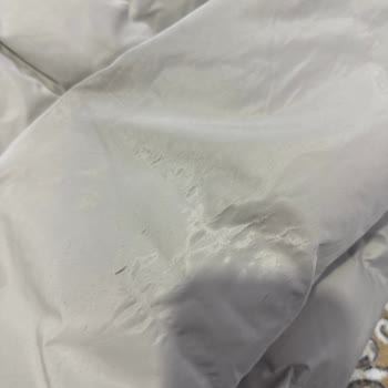 Neredeyse Hiç Giyilmeden Dağılan Mont Ve Kalitesiz Ürün Deneyimi