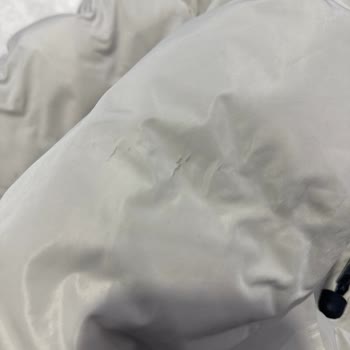 Neredeyse Hiç Giyilmeden Dağılan Mont Ve Kalitesiz Ürün Deneyimi