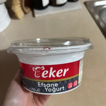 Eker Yoğurt İçerisinden Kurt Çıktı