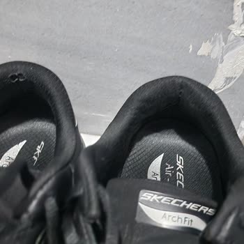 Kısa Sürede Yırtılan Skechers Ayakkabıma Çözüm Sunulmadı