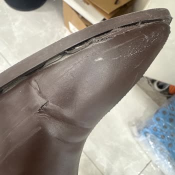 Üç Kez Giyilen Botun Hızla Deforme Olması Hayal Kırıklığı Yarattı