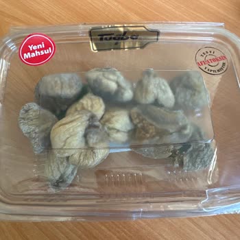 Kuru İncir Paketinde Alt Sırada Küçük Ve Kurtlu İncirlerle Hayal Kırıklığı