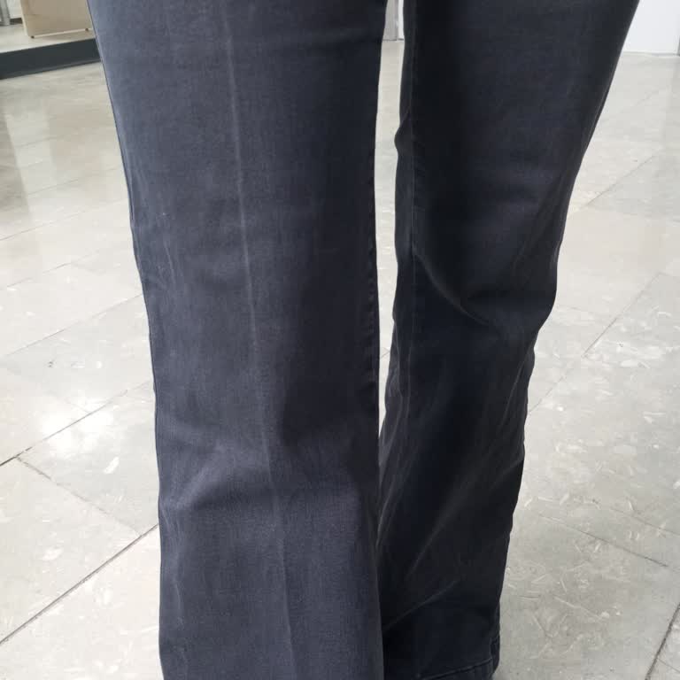 İlk Yıkamada Rengi Bozulan Pantolon İçin İade Ya Da Değişim Talebim Karşılanmadı