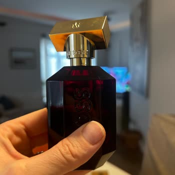 Online Satın Aldığım Parfüm Kullanılmış Ve Hasarlı Geldi, Değişim Talep Ediyorum