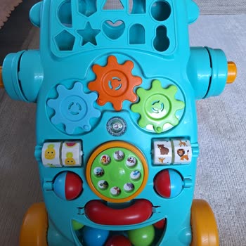 Yeni Alınan İlk Adım Arabasında Müzikli Parça Arızası Hayal Kırıklığı Yarattı