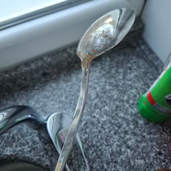 Karaca Züccaciye Kısa Süre İçinde Çatal Bıçaklarda Paslanma Sorunu Ortaya Çıktı!