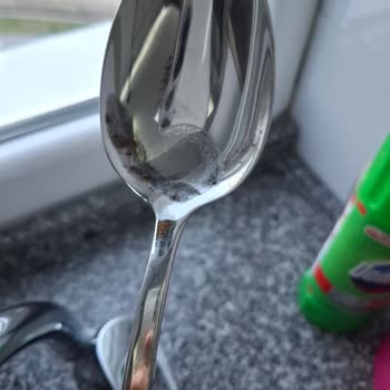 Karaca Züccaciye Kısa Süre İçinde Çatal Bıçaklarda Paslanma Sorunu Ortaya Çıktı!