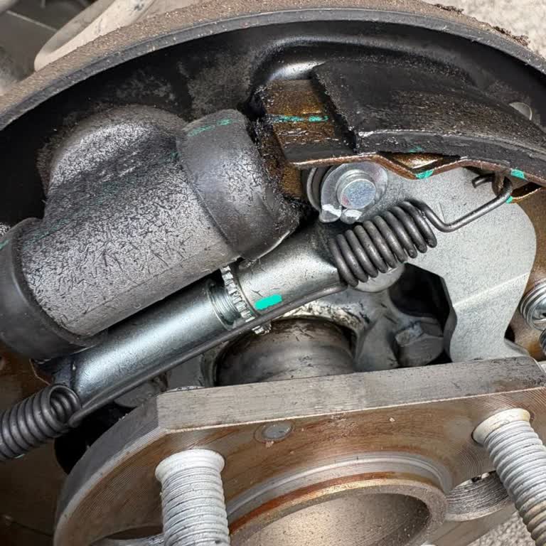 Garanti Kapsamında Olmayan Arka Fren Silindiri Arızası Ve Yazılı Gerekçe Talebi