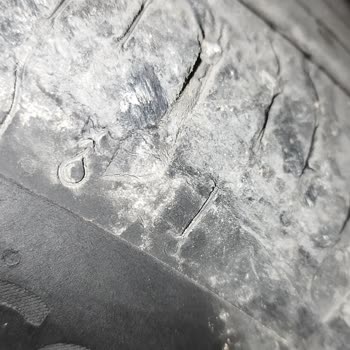 Garanti Süresi Dolmadan Lastik Sorunuma Çözüm Bekliyorum