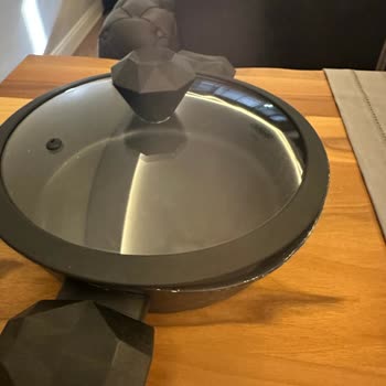 Karaca Züccaciye Tencere Setinde Çizikler