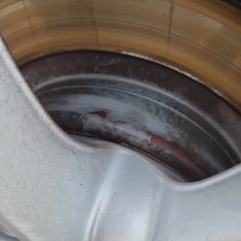 Jant Temizleme Ürünü Jant Boyasına Zarar Verdi, Ürün Değişimi Talebim Karşılanmadı