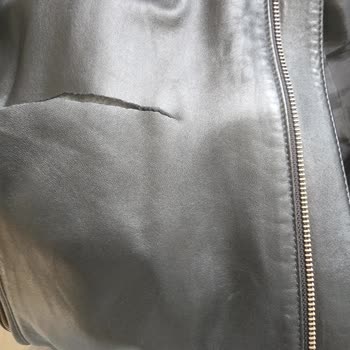 Desa Deri Montum Kısa Sürede Yırtıldı Tamir Seçeneği Sunulmadı